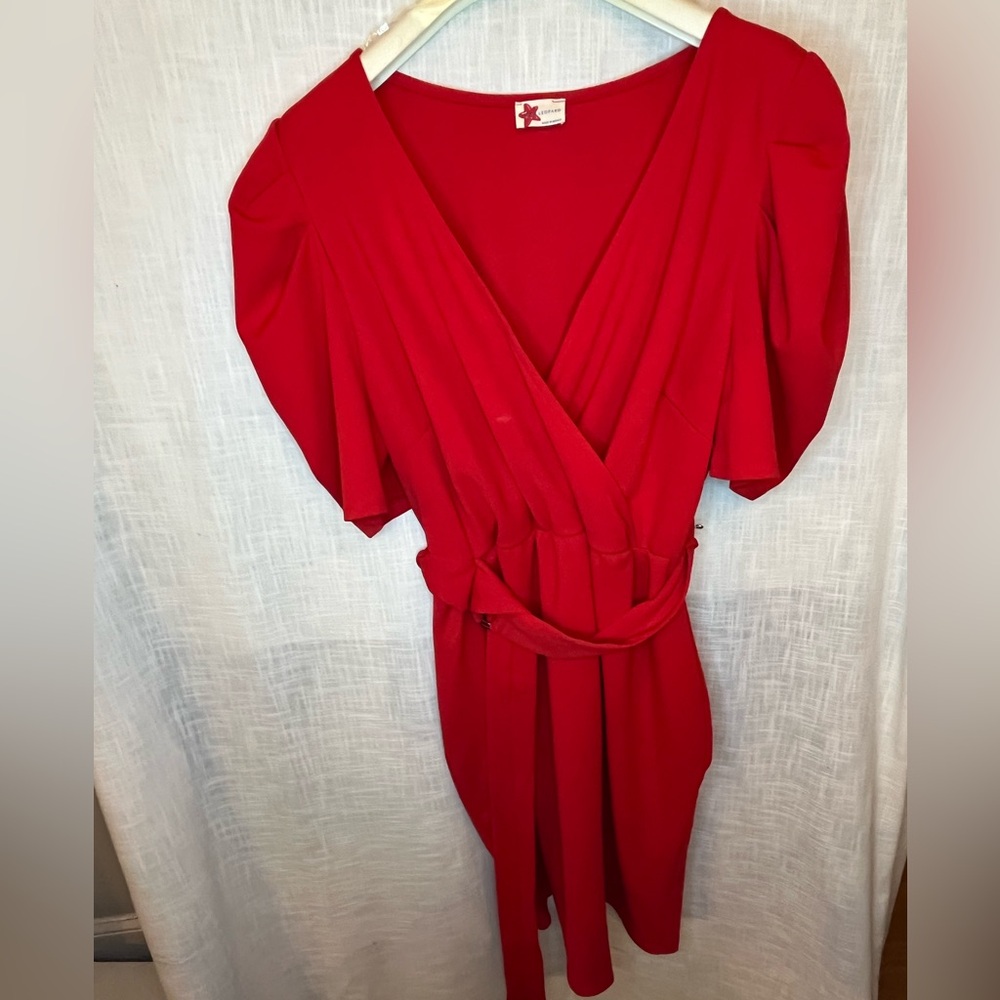 Red Faux Wrap fitted Sexy Dress W/belt, puffy short sleeve 1X date night NWT
